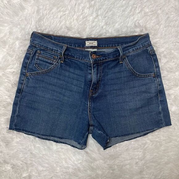 Vintage Levis 515 Bermuda Shorts Jeans Cut Off Raw Hem Womens Size 6 - Picture 1 of 10